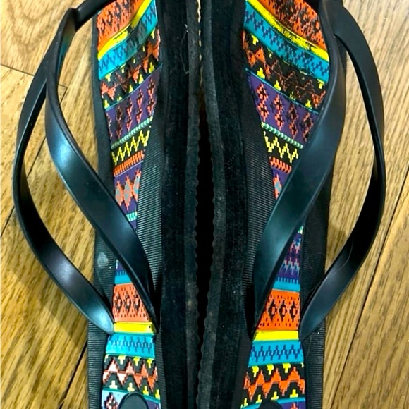 Muk Luks Essentials Sandals - Picture 2 of 4